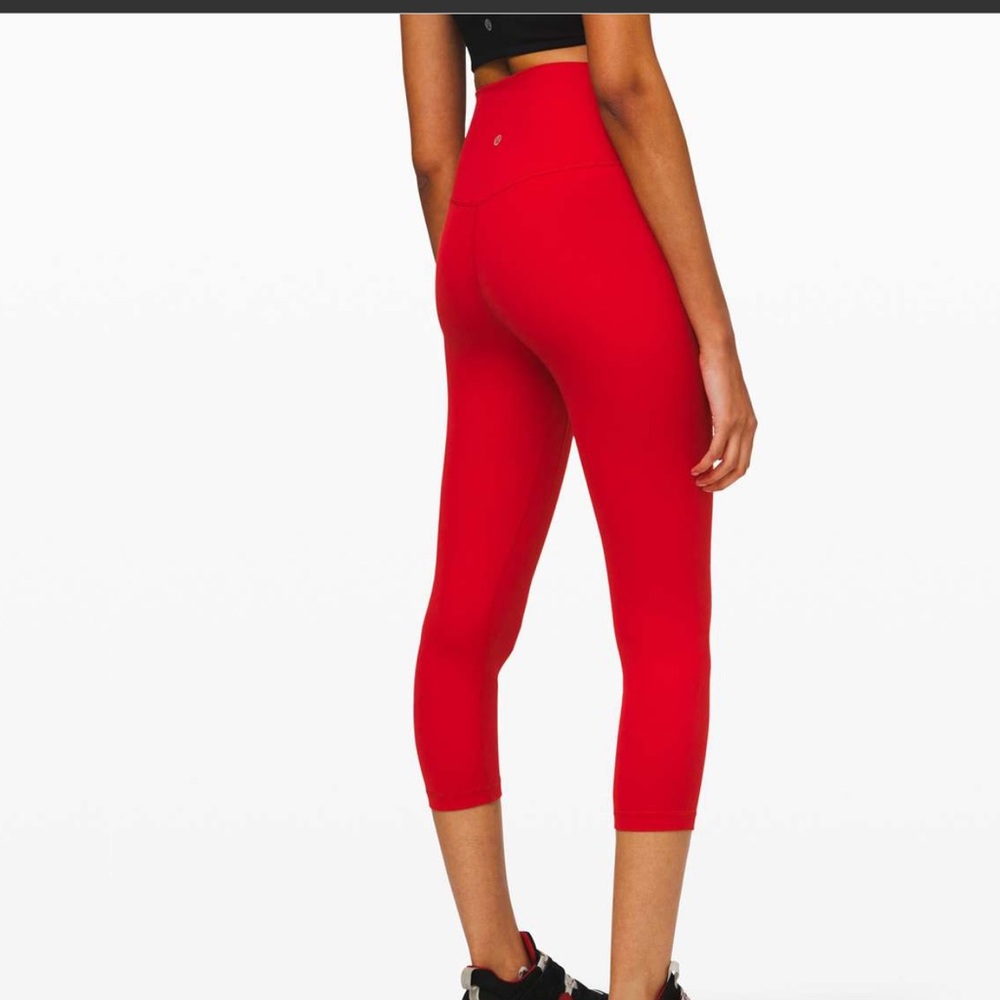 lululemon Align™ High-Rise Crop 21" in Dark Red New With Tags SZ 6. Sold Out